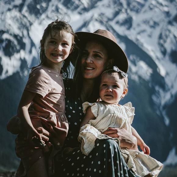 Meet your Posher, Sophie - Picture 1 of 1